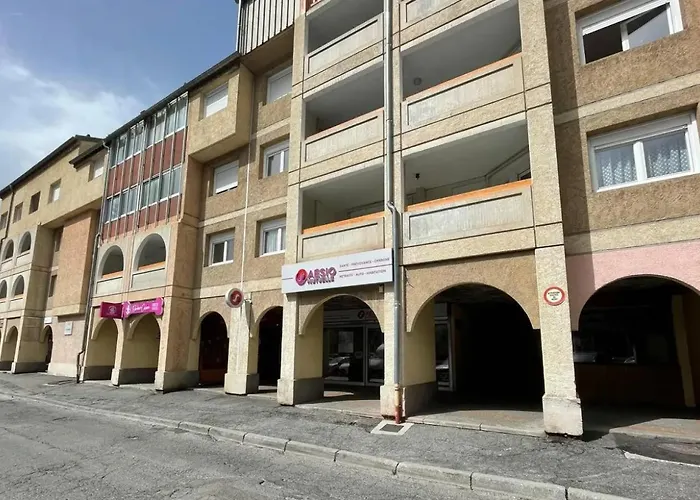 Spacieux Et Confortable - Centre Ville De Briancon - Serre-Chevalier - Garage Et Wifi