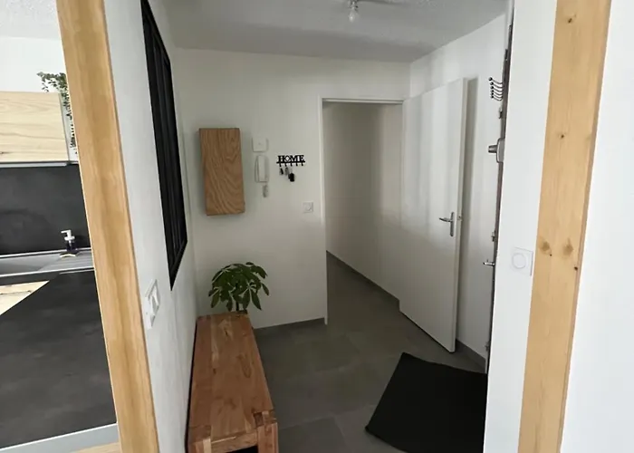 Spacieux Et Confortable - Centre Ville De Briancon - Serre-Chevalier - Garage Et Wifi