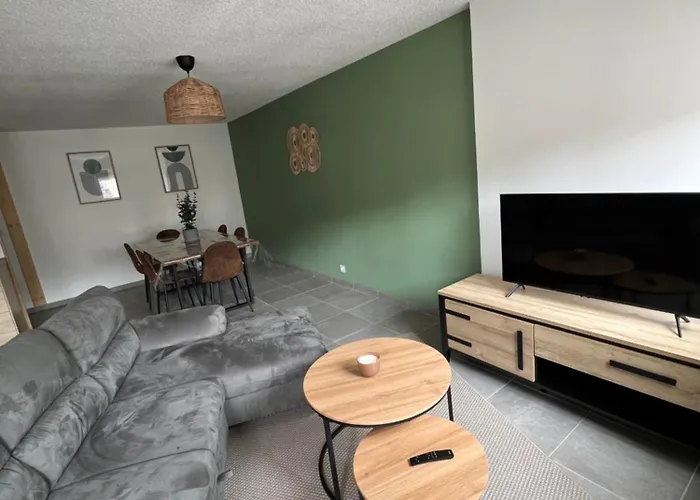 Spacieux Et Confortable - Centre Ville De Briancon - Serre-Chevalier - Garage Et Wifi